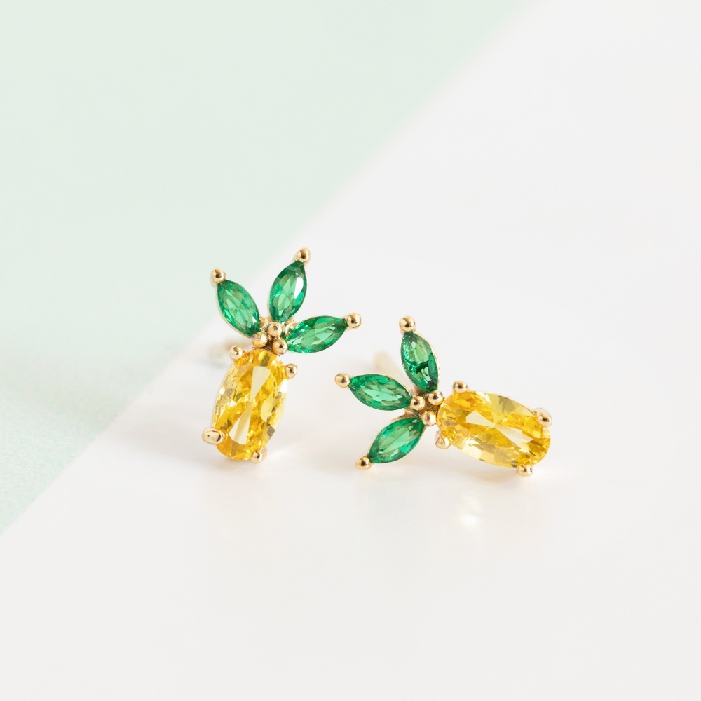 Pineapple Studs (S925) - Picture 5 of 9